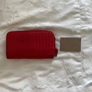 Bottega Veneta Zip Around Wallet